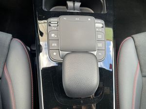 Mercedes Clase A 180d 116cv 7G-DCT AMG Line   - Foto 24