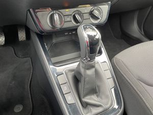 Skoda Fabia 1.0TSI 116cv DSG Selection   - Foto 23