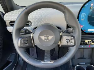 MINI MINI COOPER C 5 Puertas Favoured 1.5 156cv 5p  - Foto 12