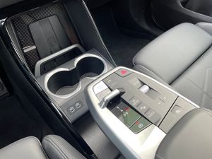 BMW iX1 eDrive20 204cv M Sport PRO  - Foto 26