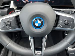 BMW iX1 eDrive20 204cv M Sport PRO  - Foto 15