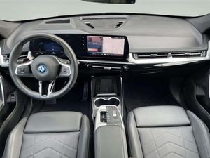 BMW iX1 eDrive20 204cv M Sport PRO  - Foto 12