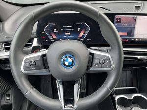 BMW iX1 eDrive20 204cv M Sport PRO  - Foto 14