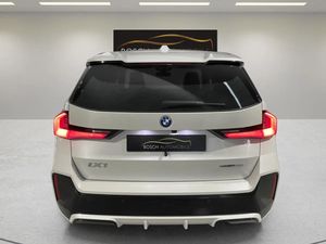 BMW iX1 eDrive20 204cv M Sport PRO  - Foto 9