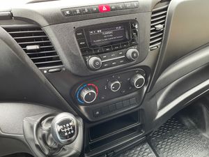 Iveco Daily 35S16 2.3 156cv L3H2  - Foto 19
