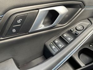 BMW Serie 3 330e 292cv M Sport PRO  - Foto 21