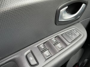 Renault Clio Limited Energy dCi 66 kW (90 CV)  - Foto 19