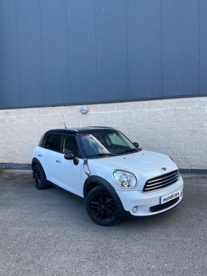 MINI Countryman 2.0 Cooper D Auto  - Foto 8