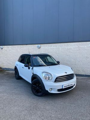 MINI Countryman 2.0 Cooper D Auto  - Foto 4