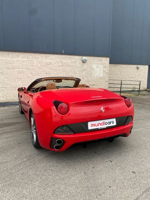 Ferrari California 4.3 V8 (4 plazas)  - Foto 23