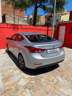 Hyundai Elantra 1.6 MPI Klass  - Foto 9