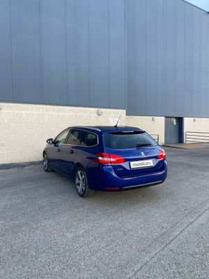 Peugeot 308 SW Allure PureTech 130 S&S EAT8  - Foto 10