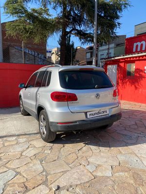 Volkswagen Tiguan 2.0 TDI 140cv DSG 4Motion Sport BMT  - Foto 8