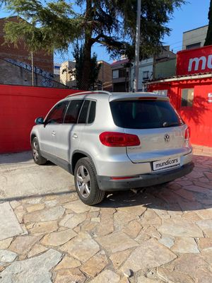 Volkswagen Tiguan 2.0 TDI 140cv DSG 4Motion Sport BMT  - Foto 12