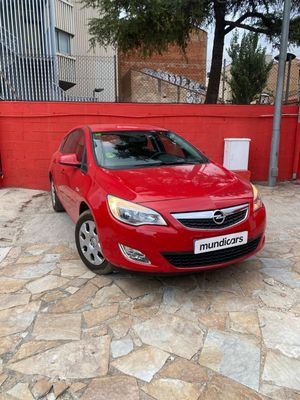 Opel Astra 1.4 Essentia  - Foto 3