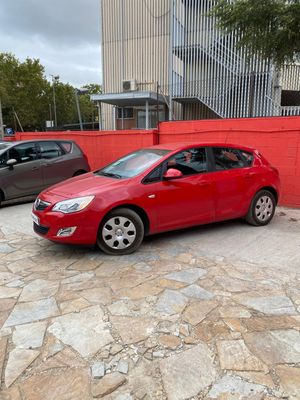 Opel Astra 1.4 Essentia  - Foto 8