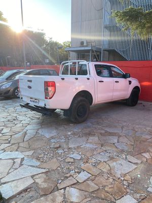 Ford Ranger 2.2 150cv 5 plazas   - Foto 13