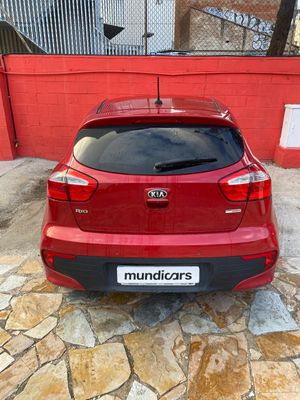 Kia Rio 1.2 CVVT 84CV Drive  - Foto 9