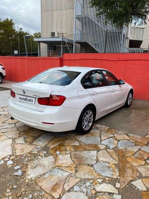 BMW Serie 3 318d  - Foto 12