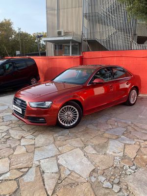 Audi A4 2.0 TDI 150cv S line edition  - Foto 6