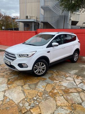 Ford Kuga Trend+ 2.0 TDCi 88kW (120CV) 4x2  - Foto 7