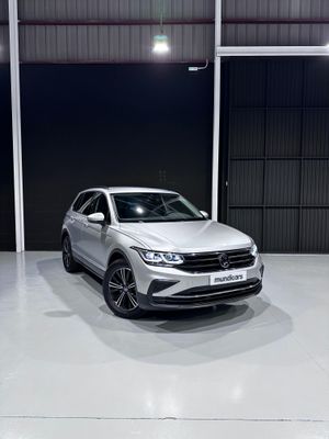 Volkswagen Tiguan Urban Sport 1.5 TSI 110kW (150CV)  - Foto 3