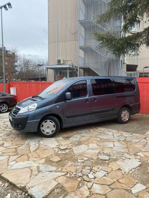 Fiat Scudo 2.0 JTDM Panorama Family L2H1 130 Multijet   - Foto 8