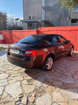 Skoda Octavia 1.6 TDI CR 81KW (110cv) DSG CR Ambition  - Foto 13