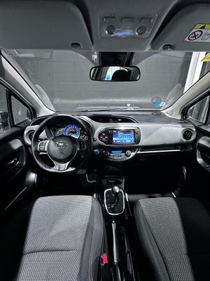 Toyota Yaris 1.5 Hybrid Advance  - Foto 13