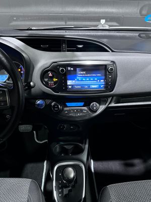 Toyota Yaris 1.5 Hybrid Advance  - Foto 18