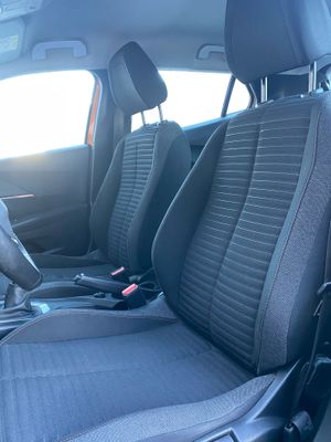 Peugeot 2008 Active Pack BlueHDI 81kW (110CV)  - Foto 13