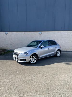 Audi A1 Sportback 1.6 TDI Attraction  - Foto 7