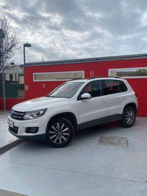 Volkswagen Tiguan 2.0 TDI 110cv 4x2 T1 BlueMotion Tech  - Foto 9