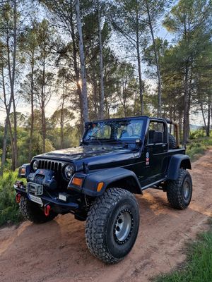 Jeep Wrangler 4.0 HARD TOP AUTO  - Foto 3