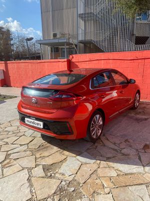 Hyundai IONIQ 1.6 GDI HEV Tecno DCT  - Foto 12