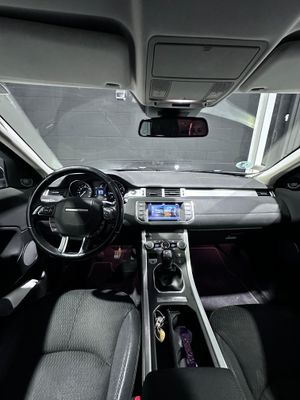 Land-Rover Range Rover Evoque 2.0L eD4 Diesel 150CV 4x2 SE  - Foto 14