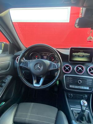 Mercedes Clase A A 200 d Urban  - Foto 16