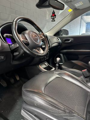 Jeep Compass 1.4 Mair 103kW Longitude 4x2  - Foto 18