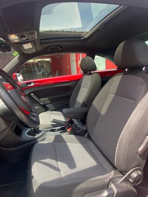 Volkswagen Beetle 1.6 TDI 105cv Design  - Foto 15