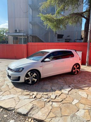 Volkswagen Golf GTI 2.0 TSI 220CV BMT  - Foto 6
