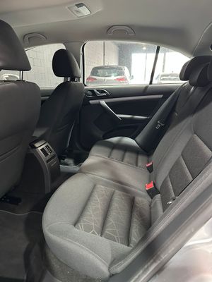 Skoda Octavia 1.6 TDI CR 105cv Ambition  - Foto 17