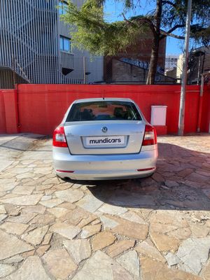 Skoda Octavia 1.6 TDI CR 105cv Ambition  - Foto 10