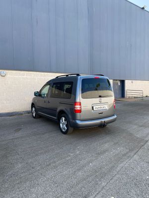 Volkswagen Caddy Comfortline 2.0 TDI 140cv 7pl  - Foto 8