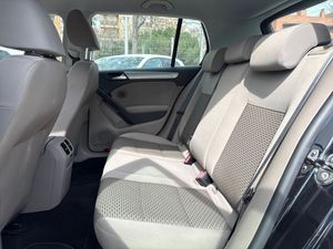 Volkswagen Golf 1.6 TDI 105 DSG Advance BMotion Tech  - Foto 21