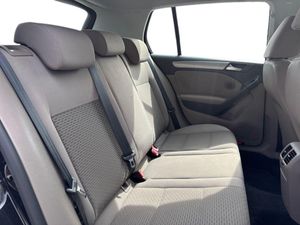 Volkswagen Golf 1.6 TDI 105 DSG Advance BMotion Tech  - Foto 18