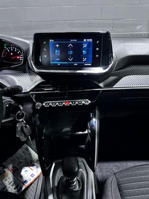 Peugeot 2008 Active Pack Puretech 100 S&S 6 Vel. MAN  - Foto 17