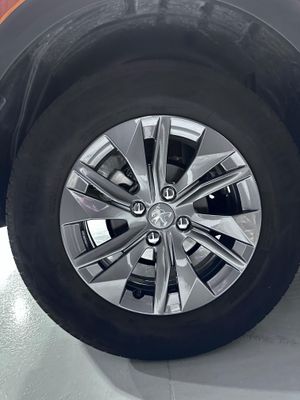 Peugeot 2008 Active Pack Puretech 100 S&S 6 Vel. MAN  - Foto 19