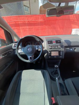 Volkswagen Touran 2.0 TDI 140cv Advance  - Foto 13