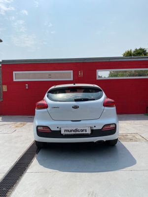 Kia ProCeed 1.4 CVVT 100CV Concept  - Foto 11