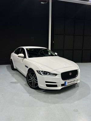 Jaguar XE 2.0 AJ200D Diesel Auto RWD XE Prestige  - Foto 8